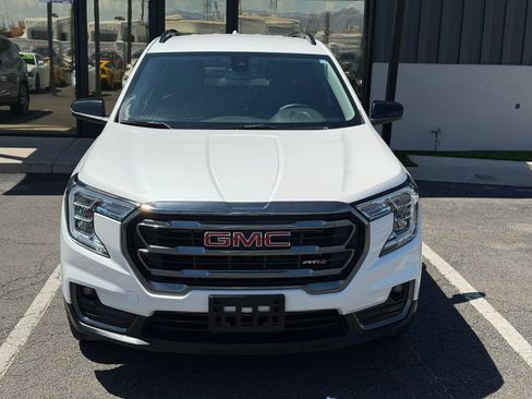 Used 2024 GMC Terrain AT4 AWD/4WD image 13