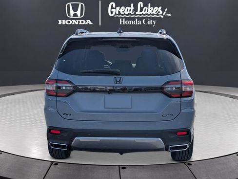 New 2026 Honda Pilot Touring image 4