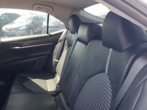 Used 2023 Toyota Camry SE image 12