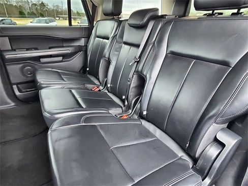 Used 2024 Ford Expedition XLT image 20