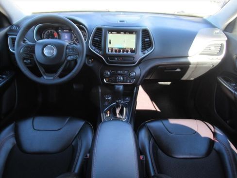 Used 2020 Jeep Cherokee Trailhawk w/ Trailer Tow Group image 12