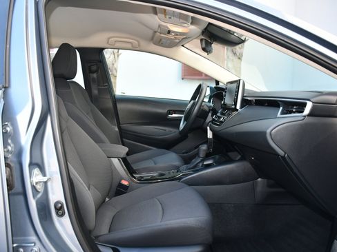 Used 2020 Toyota Corolla LE image 19