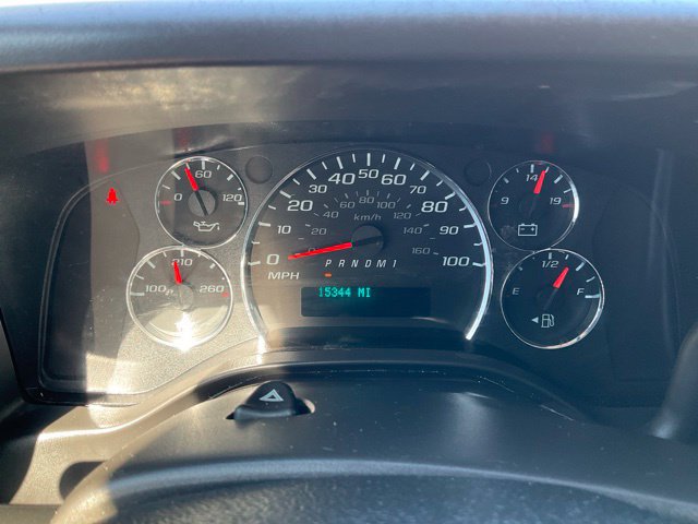 Used 2025 Chevrolet Express 2500 w/ Driver Convenience Package RWD image 10