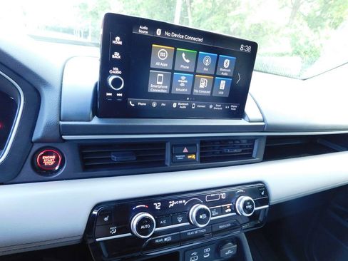 Certified 2025 Honda Pilot EX-L image 6