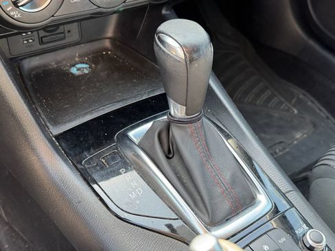 Used 2015 MAZDA MAZDA3 i Touring FWD image 10
