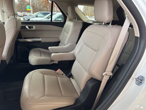 Certified 2023 Ford Explorer XLT w/ Equipment Group 202A image 36