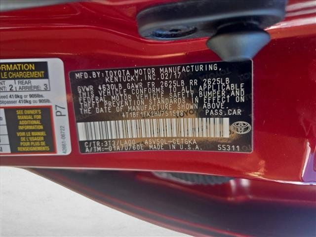 Used 2017 Toyota Camry XLE w/ Moonroof Package FWD image 15