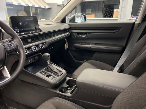 Used 2025 Honda CR-V EX image 13