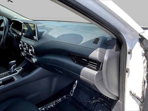 Used 2024 Nissan Sentra SV w/ All-Weather Package FWD image 29