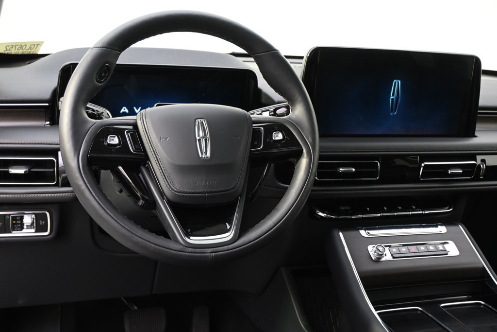New 2026 Lincoln Aviator Reserve AWD/4WD image 12