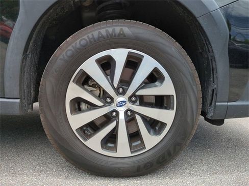 Used 2024 Subaru Outback Premium image 11