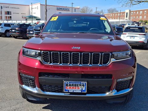 Used 2023 Jeep Grand Cherokee L Limited image 2