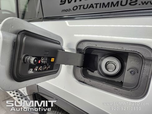 New 2025 Jeep Grand Cherokee Limited w/ Black Appearance Package image 36