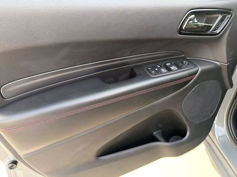Used 2025 Dodge Durango GT AWD/4WD image 13