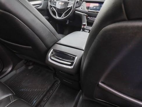 Used 2023 Cadillac XT6 Luxury image 50