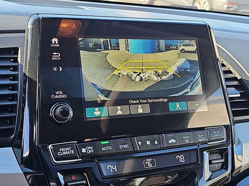 Used 2023 Honda Odyssey Touring image 25
