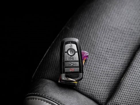 Used 2018 Ford F150 Raptor w/ Equipment Group 802A Luxury image 73