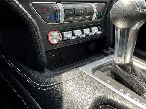 Used 2022 Ford Mustang GT Premium w/ Equipment Group 401A RWD image 22