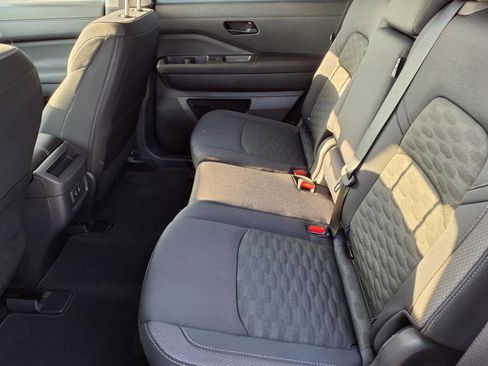 New 2026 Nissan Pathfinder SV image 10