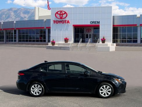Used 2024 Toyota Corolla LE FWD image 3