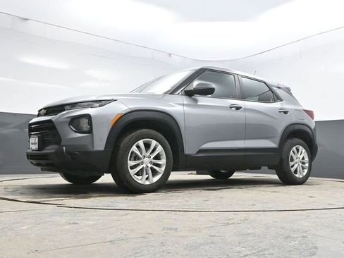Used 2023 Chevrolet TrailBlazer LS image 31