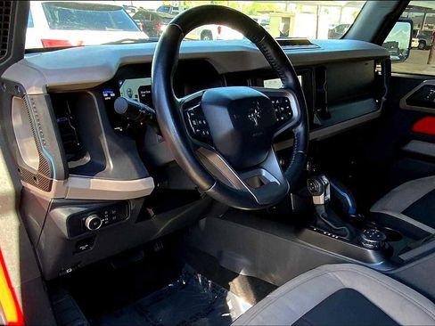 Used 2022 Ford Bronco Wildtrak image 54