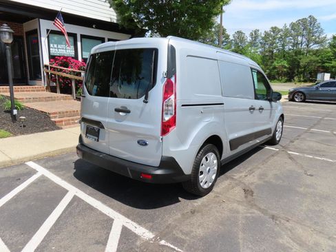Used 2020 Ford Transit Connect XLT FWD image 8