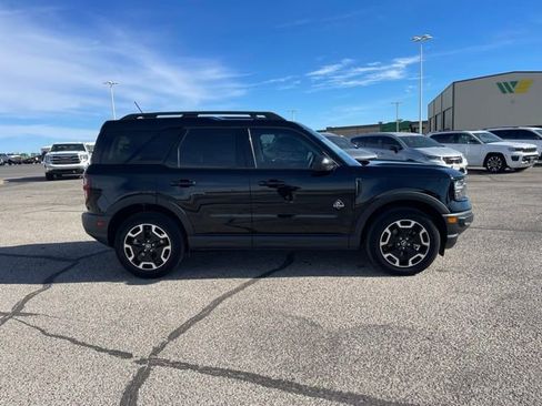 Used 2024 Ford Bronco Sport Outer Banks image 4