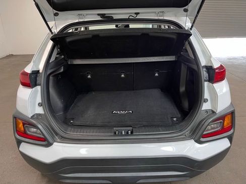 Used 2019 Hyundai Kona SE w/ Cargo Package image 16