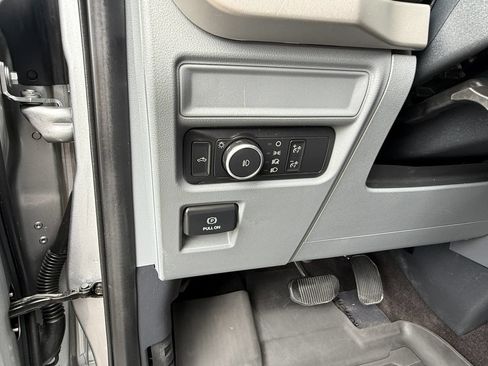 Used 2021 Ford F150 XLT AWD/4WD image 36