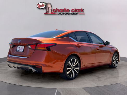 Certified 2022 Nissan Altima 2.5 SR FWD image 6