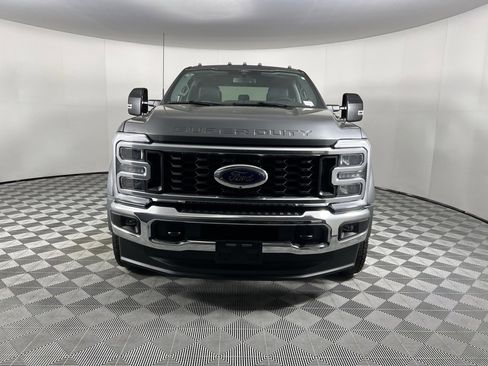 Used 2025 Ford F450 Lariat w/ FX4 Off-Road Package image 11