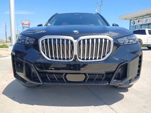 New 2026 BMW X5 xDrive40i w/ M Sport Package image 2