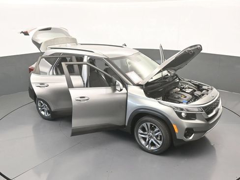 Used 2021 Kia Seltos S FWD image 64
