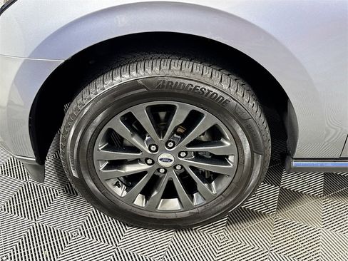 Used 2020 Ford Expedition Max Limited image 32