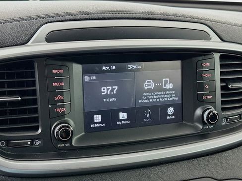 Used 2020 Kia Sorento S image 13