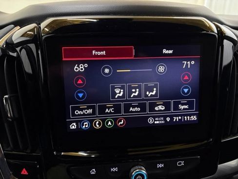 Used 2023 Chevrolet Traverse High Country AWD/4WD image 50