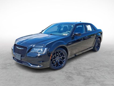 Used 2019 Chrysler 300 Touring w/ Sport Appearance Package RWD image 1