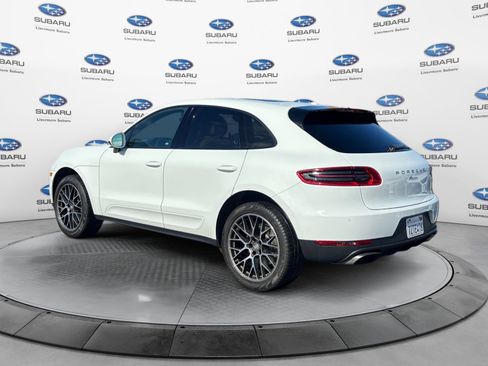 Used 2018 Porsche Macan AWD/4WD image 4