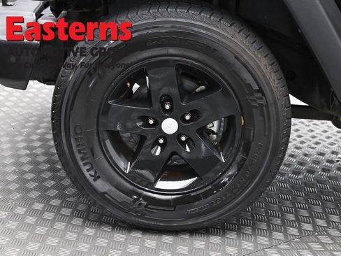 Used 2016 Jeep Wrangler Unlimited Sport w/ Quick Order Package 24S AWD/4WD image 33