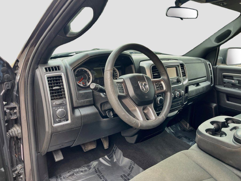 Used 2022 RAM 1500 Warlock AWD/4WD image 9