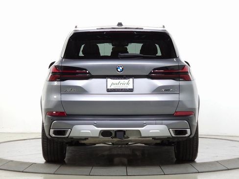 Used 2026 BMW X5 xDrive40i image 8