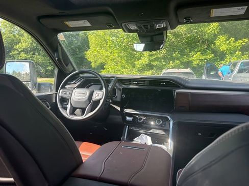 Used 2025 GMC Sierra 2500 Denali Ultimate w/ Max Trailering Package AWD/4WD image 13