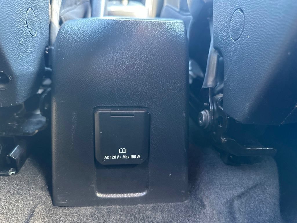 Used 2018 Chevrolet Trax LT w/ Redline Edition AWD/4WD image 34