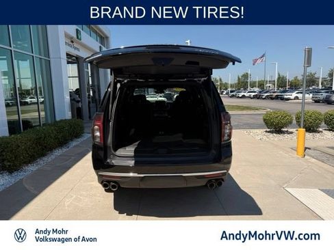 Used 2023 Chevrolet Tahoe Premier AWD/4WD image 11