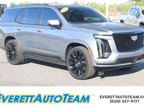 Used 2026 Cadillac Escalade Platinum Sport AWD/4WD image 1