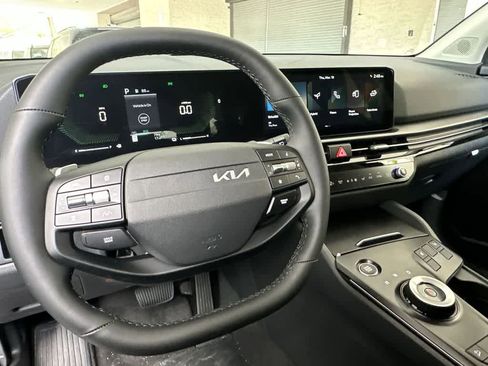 New 2026 Kia Sportage S image 13