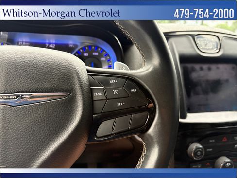 Used 2018 Chrysler 300 S RWD image 20