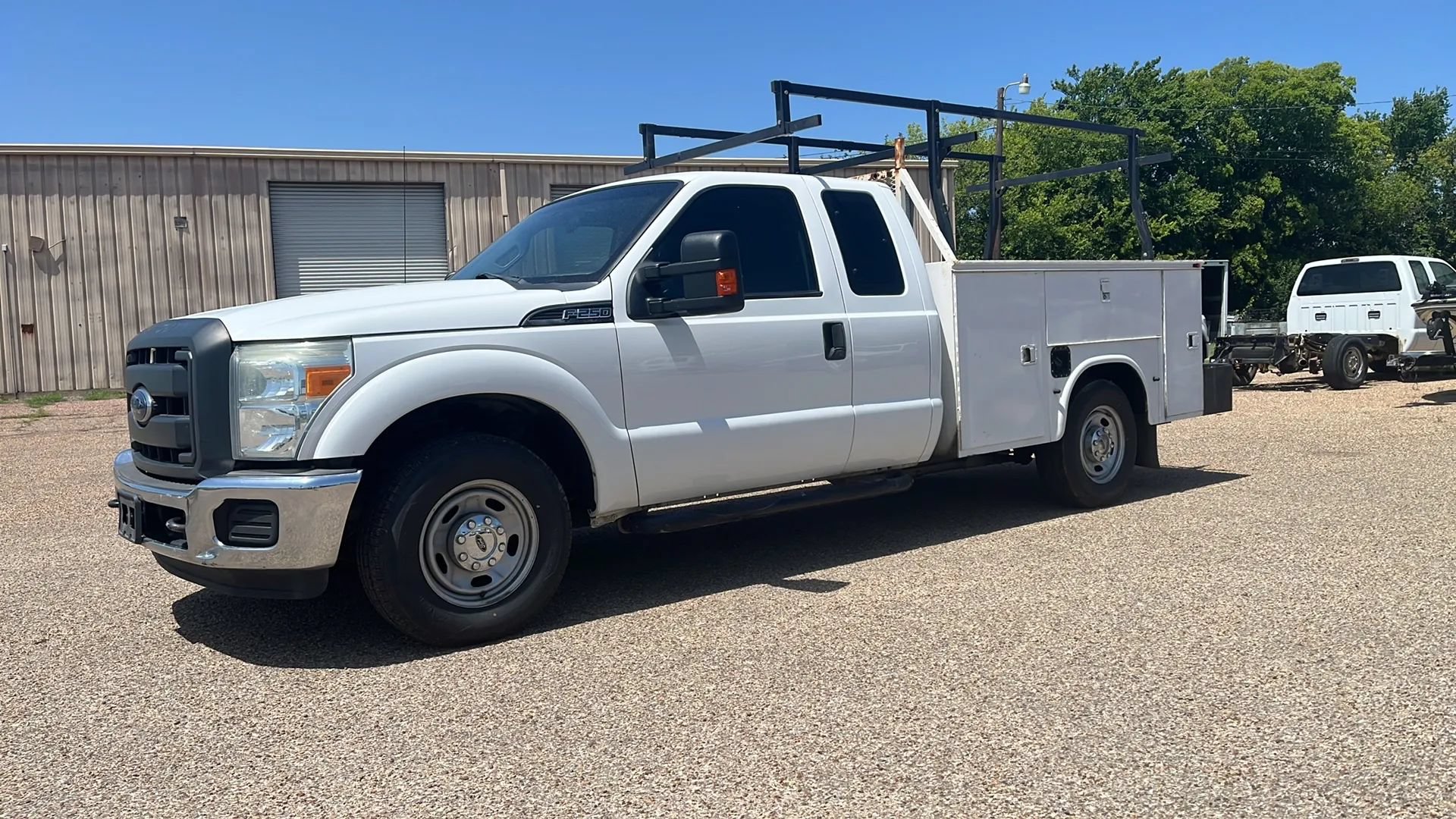 Used 2015 Ford F250 XL w/ Power Equipment Group RWD image 1