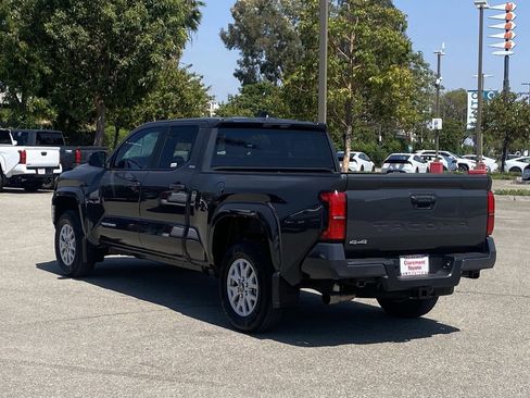 Certified 2026 Toyota Tacoma SR5 image 38